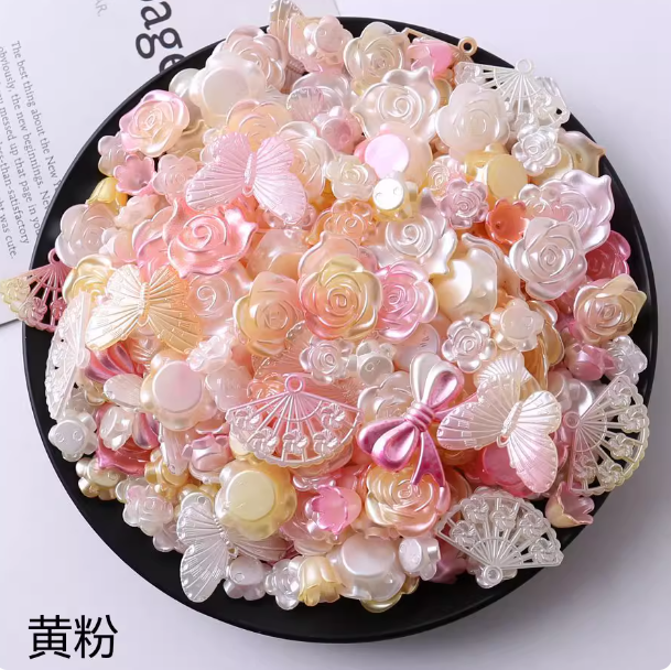 Sandblasted animal-shaped material: Resin is used for phone cases, DIY handicrafts, etc. for decoration.