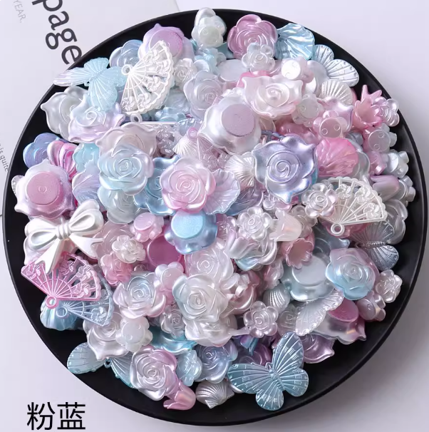Sandblasted animal-shaped material: Resin is used for phone cases, DIY handicrafts, etc. for decoration.