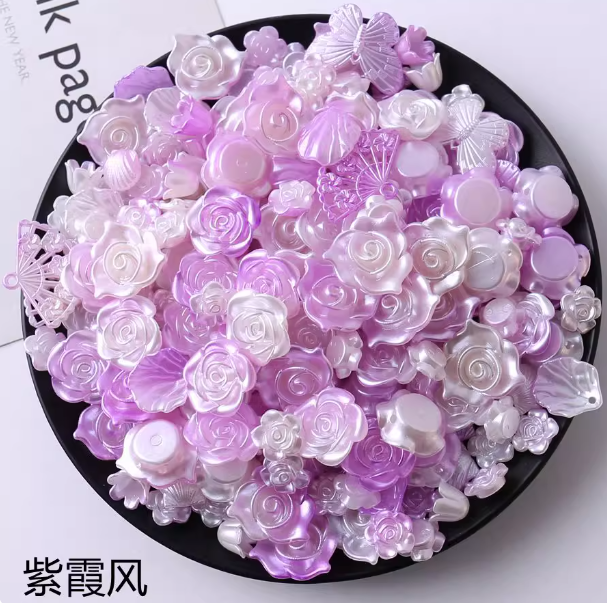 Sandblasted animal-shaped material: Resin is used for phone cases, DIY handicrafts, etc. for decoration.
