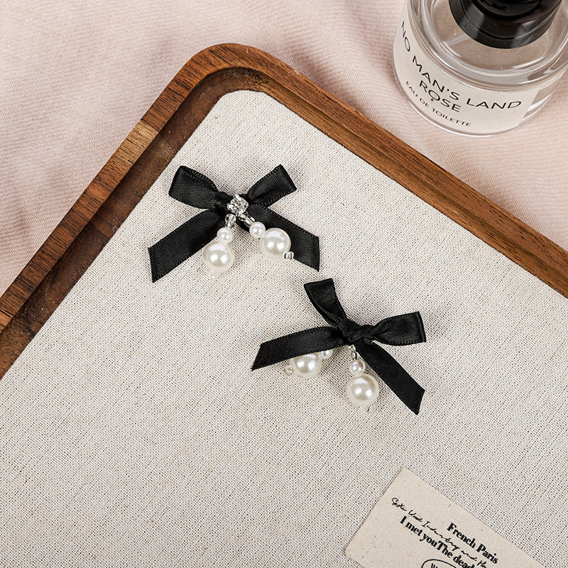 Handmade sewn pearl bow tie DIY accessories for fresh butterfly knot decoration, creative clothing, shoes, hats, hair clips and accessories.