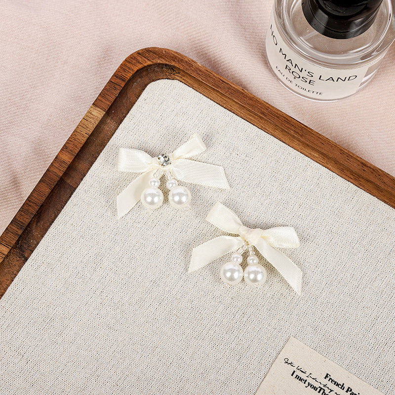 Handmade sewn pearl bow tie DIY accessories for fresh butterfly knot decoration, creative clothing, shoes, hats, hair clips and accessories.